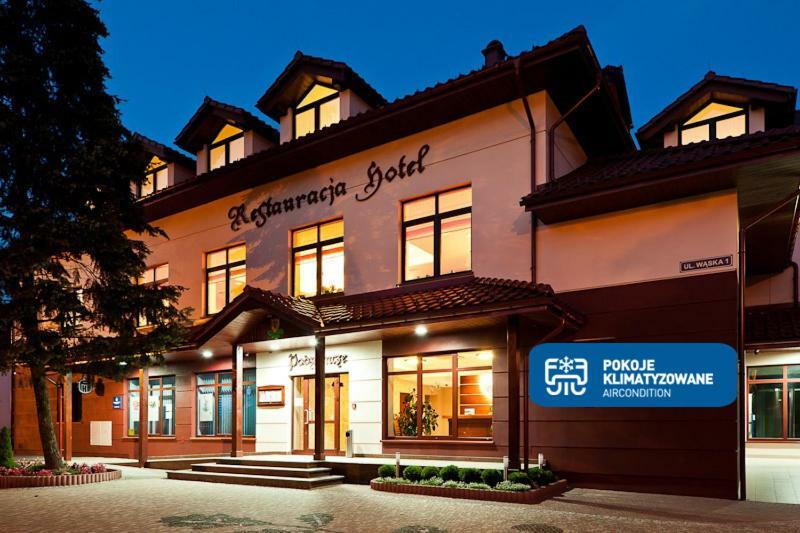 Hotel Podzamcze Dobczyce Exteriör bild