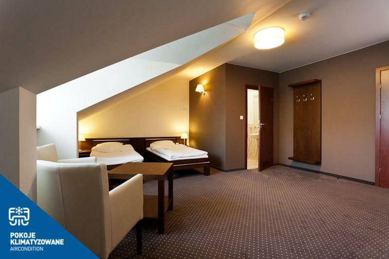 Hotel Podzamcze Dobczyce Exteriör bild